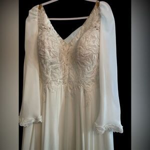 Stella York Ivory Chiffon Lace Bodice Long Sleeve Wedding Dress Sz 24
